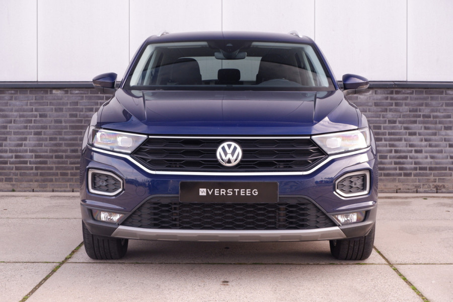 Volkswagen T-Roc 1.5 TSI Sport LED | Trekhaak | Carplay | Camera | Virtual Cockpit | PDC