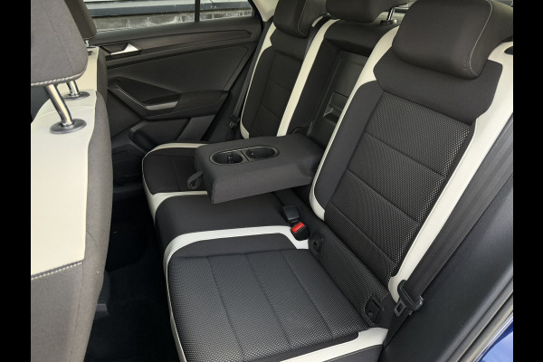 Volkswagen T-Roc 1.5 TSI Sport LED | Trekhaak | Carplay | Camera | Virtual Cockpit | PDC