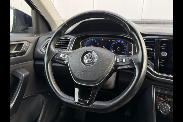 Volkswagen T-Roc 1.5 TSI Sport LED | Trekhaak | Carplay | Camera | Virtual Cockpit | PDC
