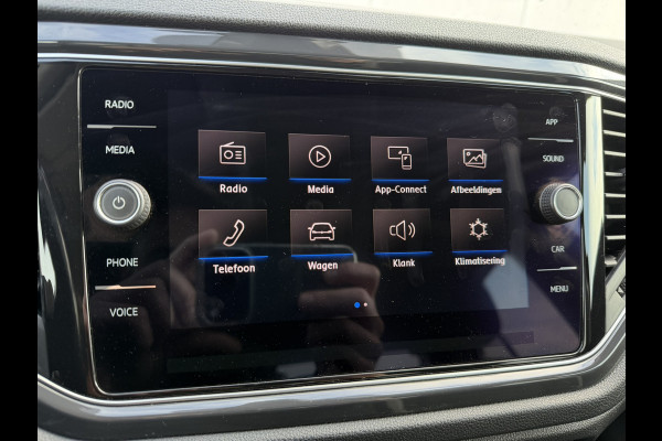 Volkswagen T-Roc 1.5 TSI Sport LED | Trekhaak | Carplay | Camera | Virtual Cockpit | PDC