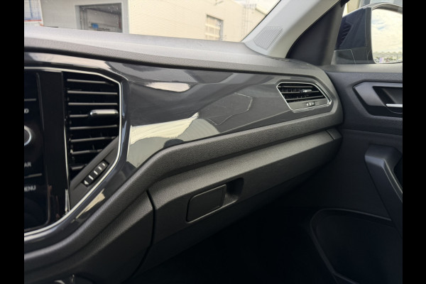 Volkswagen T-Roc 1.5 TSI Sport LED | Trekhaak | Carplay | Camera | Virtual Cockpit | PDC