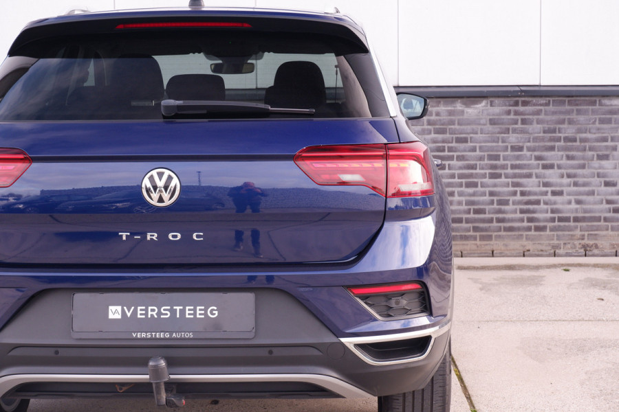 Volkswagen T-Roc 1.5 TSI Sport LED | Trekhaak | Carplay | Camera | Virtual Cockpit | PDC