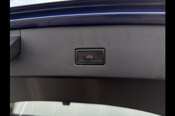 Volkswagen T-Roc 1.5 TSI Sport LED | Trekhaak | Carplay | Camera | Virtual Cockpit | PDC