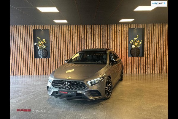 Mercedes-Benz A-Klasse 250 Premium Plus / Pano / Camera / Keyless / Sfeerverlichting / Burmester