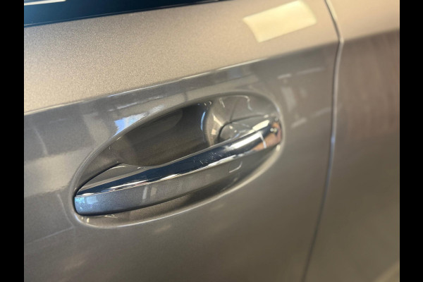 Mercedes-Benz A-Klasse 250 Premium Plus / Pano / Camera / Keyless / Sfeerverlichting / Burmester