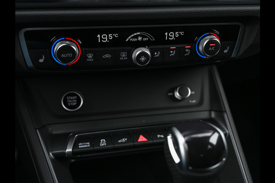 Audi Q3 Sportback 45 TFSI e S Edition | Panoramadak | Leder | Achteruitrijcamera | Stoelverwarming  | Climate control | 20 Inch