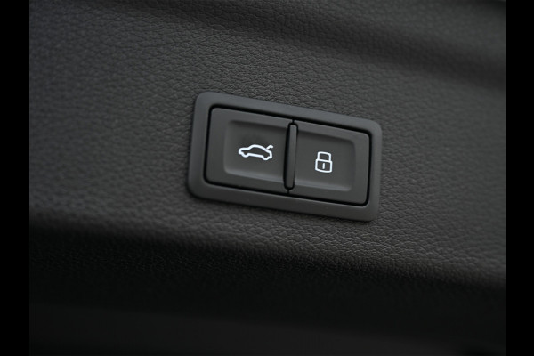 Audi Q3 Sportback 45 TFSI e S Edition | Panoramadak | Leder | Achteruitrijcamera | Stoelverwarming  | Climate control | 20 Inch