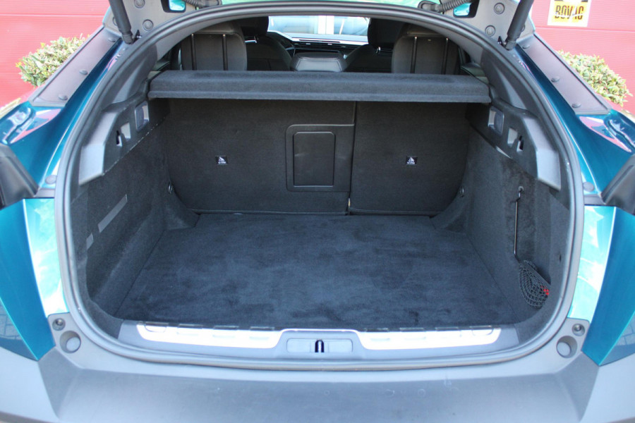 Peugeot 408 1.2 Hybrid 145PK AUTOMAAT GT | 360° CAMERA | DODEHOEK DETECTIE | KEYLESS ENTRY/START | ADAPTIVE CRUISE CONTROL | NAVIGATIE | DRAADLOZE APPLE CARPLAY/ANDROID AUTO | PARKEERSENSOREN VOOR + ACHTER | LED MATRIX KOPLAMPEN | 19" LICHTMETALEN VELGEN | ELEKTRISCH BEDIENBARE ACHTERKLEP | CLIMATE CONTROL | STUUR VERWARMING |