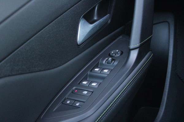 Peugeot 408 1.2 Hybrid 145PK AUTOMAAT GT | 360° CAMERA | DODEHOEK DETECTIE | KEYLESS ENTRY/START | ADAPTIVE CRUISE CONTROL | NAVIGATIE | DRAADLOZE APPLE CARPLAY/ANDROID AUTO | PARKEERSENSOREN VOOR + ACHTER | LED MATRIX KOPLAMPEN | 19" LICHTMETALEN VELGEN | ELEKTRISCH BEDIENBARE ACHTERKLEP | CLIMATE CONTROL | STUUR VERWARMING |