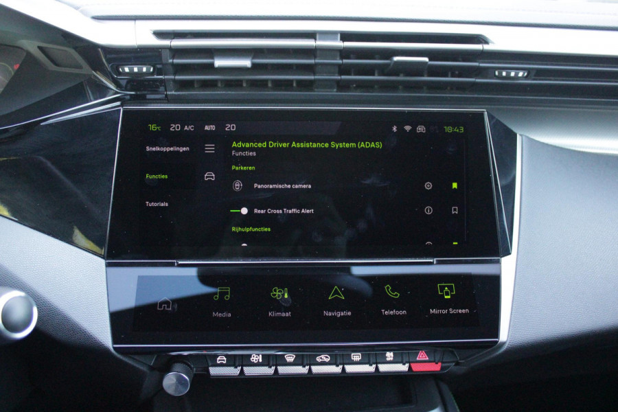 Peugeot 408 1.2 Hybrid 145PK AUTOMAAT GT | 360° CAMERA | DODEHOEK DETECTIE | KEYLESS ENTRY/START | ADAPTIVE CRUISE CONTROL | NAVIGATIE | DRAADLOZE APPLE CARPLAY/ANDROID AUTO | PARKEERSENSOREN VOOR + ACHTER | LED MATRIX KOPLAMPEN | 19" LICHTMETALEN VELGEN | ELEKTRISCH BEDIENBARE ACHTERKLEP | CLIMATE CONTROL | STUUR VERWARMING |