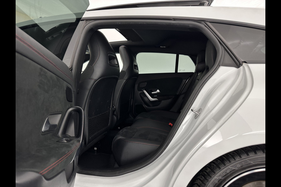 Mercedes-Benz CLA-Klasse Shooting Brake 200 d AMG-Sportpack Business Solution (INCL-BTW) *PANO | DISTRONIC | LEATHER-MICROFIBRE | MULTIBEAM | AMBIENTLIGHT | BLINDSPOT | HEATED-SPORTSEATS | WIDESCREEN-DIGICOCKPIT | DAB+ | NAVI-FULLMAP | CAMERA | PRIVACYGLASS | 18''ALU*
