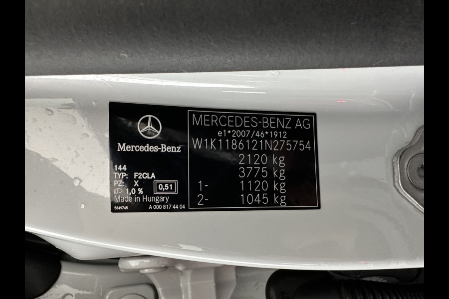 Mercedes-Benz CLA-Klasse Shooting Brake 200 d AMG-Sportpack Business Solution (INCL-BTW) *PANO | DISTRONIC | LEATHER-MICROFIBRE | MULTIBEAM | AMBIENTLIGHT | BLINDSPOT | HEATED-SPORTSEATS | WIDESCREEN-DIGICOCKPIT | DAB+ | NAVI-FULLMAP | CAMERA | PRIVACYGLASS | 18''ALU*