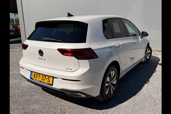 Volkswagen Golf 1.0 eTSI Move IQ Drive Virtuall ACC Carplay Sfeer Stoel/stuurverw