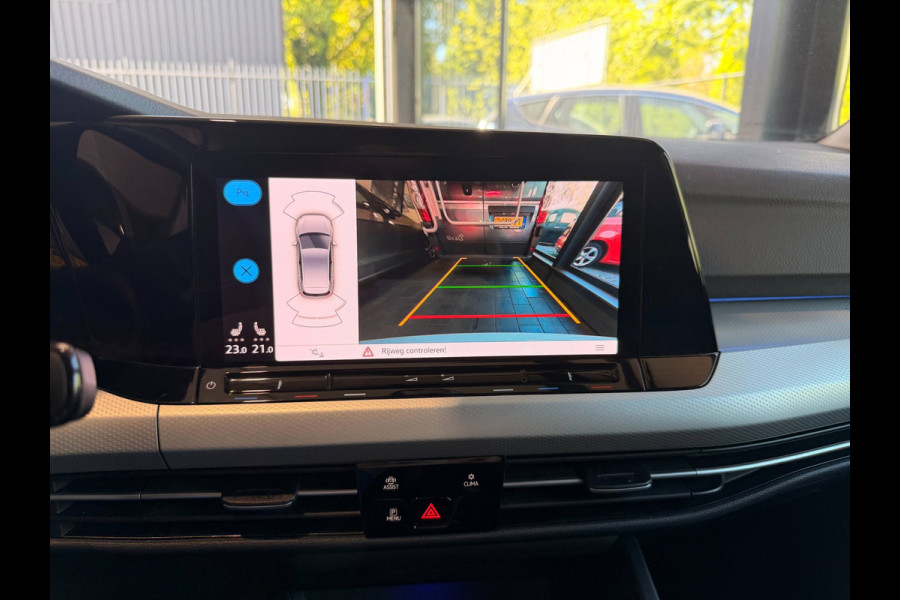 Volkswagen Golf 1.0 eTSI Move IQ Drive Virtuall ACC Carplay Sfeer Stoel/stuurverw