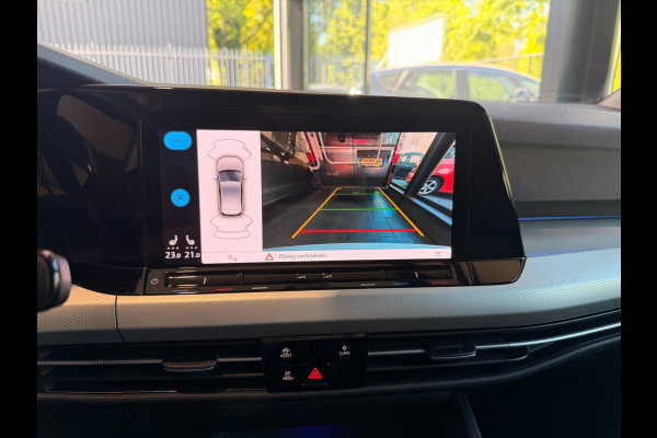Volkswagen Golf 1.0 eTSI Move IQ Drive Virtuall ACC Carplay Sfeer Stoel/stuurverw