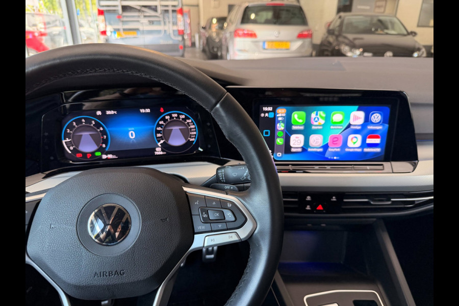Volkswagen Golf 1.0 eTSI Move IQ Drive Virtuall ACC Carplay Sfeer Stoel/stuurverw
