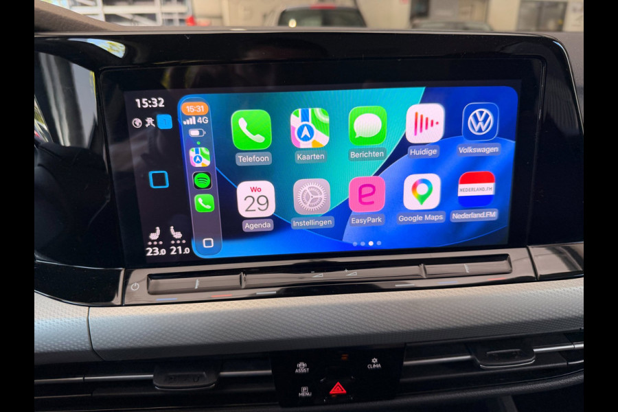 Volkswagen Golf 1.0 eTSI Move IQ Drive Virtuall ACC Carplay Sfeer Stoel/stuurverw