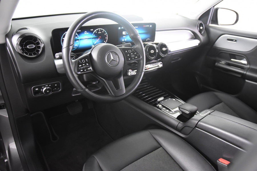 Mercedes-Benz Glb 200 *1ste Eigenaar*Navigatie*Leer*Stoelverwarming*PDC*