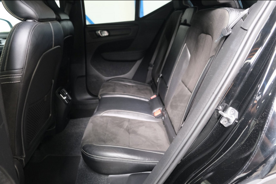 Volvo XC40 Recharge P8 AWD R-Design > €16750,- Netto Export <