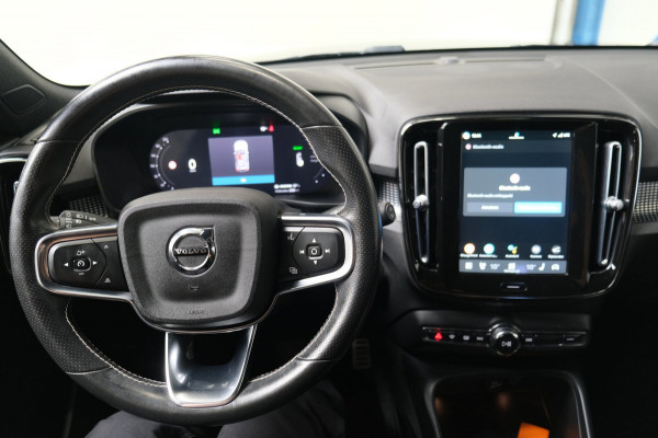 Volvo XC40 Recharge P8 AWD R-Design > €16750,- Netto Export <