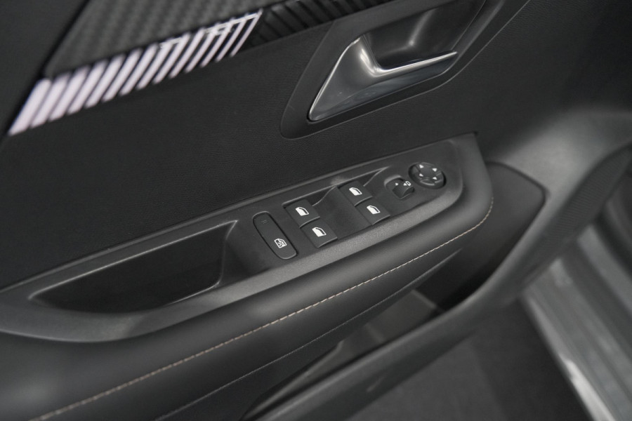 Peugeot 208 PureTech 100 Allure | Gris Selenium | Apple Carplay | Parkeersensoren | Climate Control