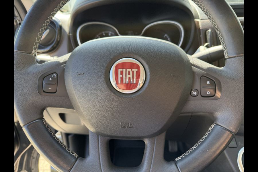 Fiat Talento 2.0 MultiJet 170pk automaat L2H1 SX DC 5 persoons / vaste prijs rijklaar € 21.950 ex btw / lease vanaf € 358 / dubbele schuifdeur / airco / cruise / camera / navigatie / trekhaak !