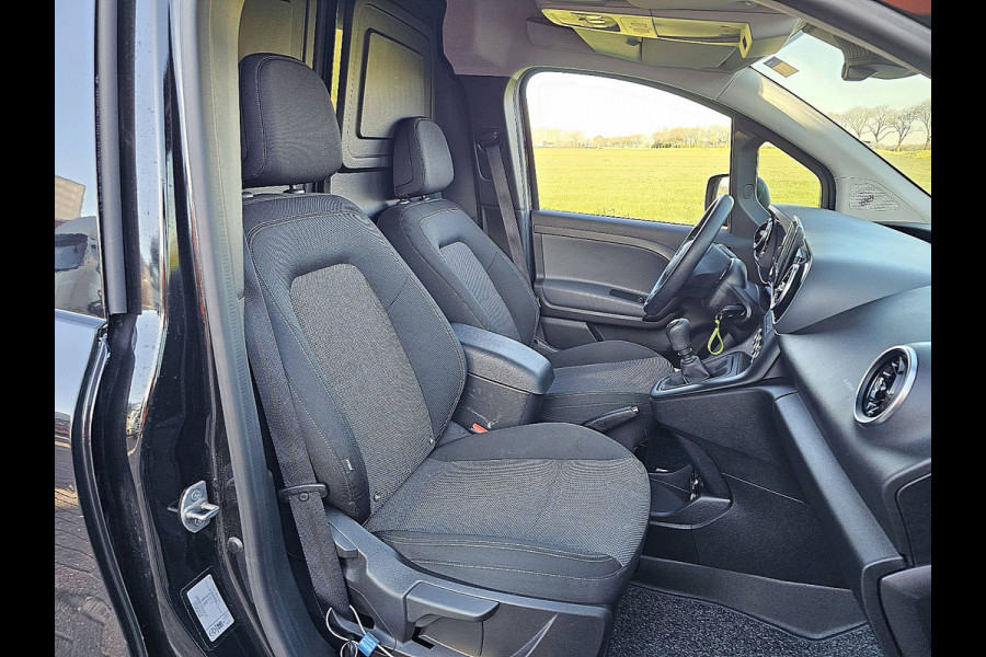 Mercedes-Benz Citan 110 CDI L1 Pro L1 Pro Navi Mbux LED Trekhaak Airco Camera Stoelverwarming Lichtmetaal Euro6 95 PK!