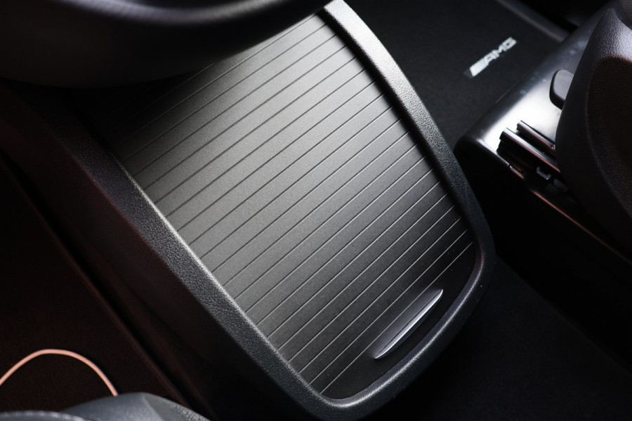 Mercedes-Benz V-Klasse 300d DC | AMG | 4-Matic | 360 Camera | Stoelventilatie | CarPlay | Navigatie | Lederen bekleding | Elek schuifdeuren | LED koplampen | Elek achterklep | DAB | V300 | V300d | Nieuwe APK | Dealer onderhouden