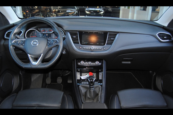 Opel Grandland X 1.2 Turbo Innovation | Carplay | Luxe uitgevoerd | Winterpakket!