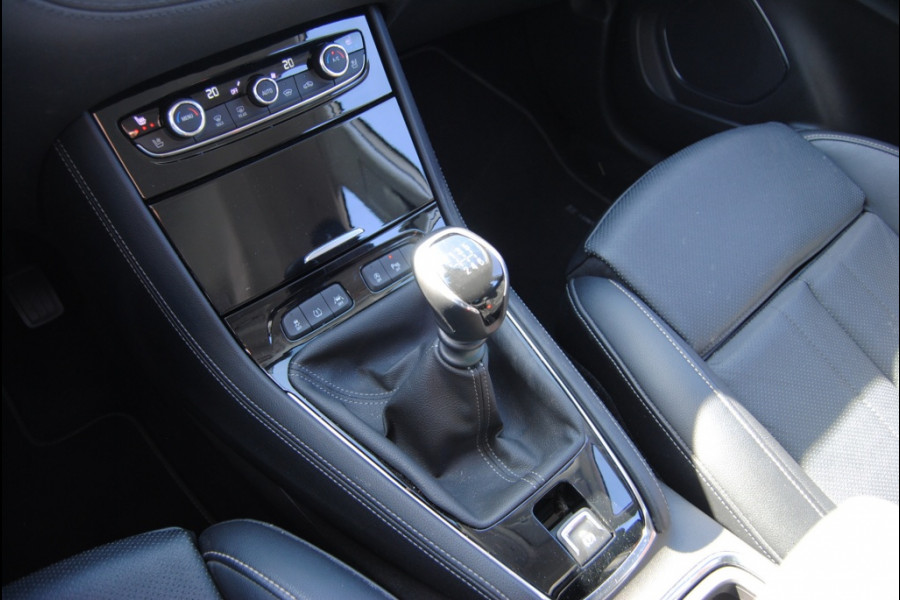 Opel Grandland X 1.2 Turbo Innovation | Carplay | Luxe uitgevoerd | Winterpakket!
