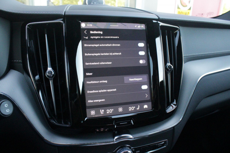 Volvo XC60 2.0 T8 Plug-in-hybrid AWD POLESTAR ENGINEERED | PANORAMA SCHUIF/KANTEL DAK | BOWERS & WILKINS PREMIUM SOUND SYSTEM | ELEKTRISCH WEGKLAPBARE TREKHAAK | 360° SURROUND VIEW CAMERA'S | STOEL/STUUR VERWARMING | ELEKTRISCH BEDIENBARE VOORSTOELEN MET GEHEUGEN OP BEIDE VOORSTOELEN | ACHTERBANK VERWARMING | STOEL/STUUR VERWARMING | HEAD UP DISPLAY | NAVIGATIE BY GOOGLE | 21" 5-Y SPAAKS GESMEDEN DIAMOND CUT/BLACK GEPOLIJSTE VELGEN | WIELKAST VERBREDERS |POLESTAR GOUDKLEURIGE ÖHLINS SCHOKDEMPERS | AKEBONO 20" PERFORMANCE REMMEN | POLESTAR VEERPOOTBRUG | APPLE CARPLAY/ANDROID AUTO