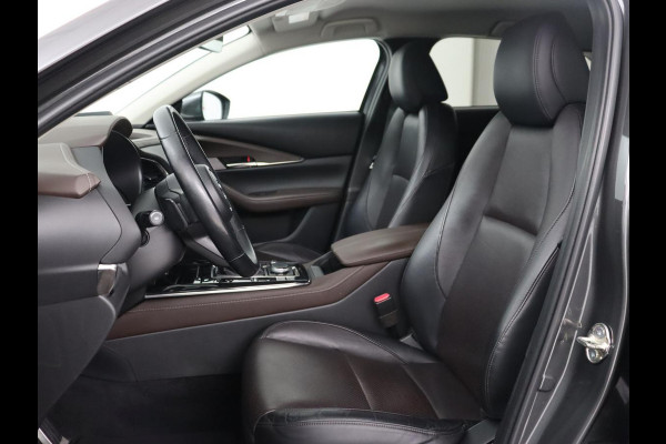 Mazda CX-30 2.0 e-SkyActiv-X M Hybrid Luxury | Leder | Trekhaak | Stoelverwarming | 360 Camera | Head-Up | Carplay | Bose Sound | Stuurverwarming | Navigatie | Keyless | Climate control