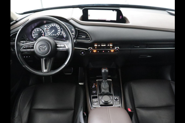 Mazda CX-30 2.0 e-SkyActiv-X M Hybrid Luxury | Leder | Trekhaak | Stoelverwarming | 360 Camera | Head-Up | Carplay | Bose Sound | Stuurverwarming | Navigatie | Keyless | Climate control