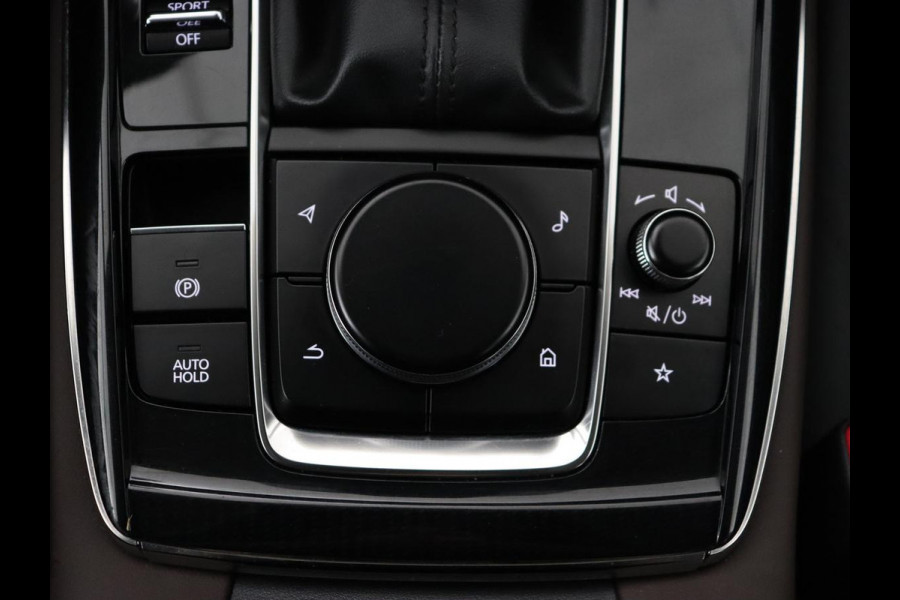 Mazda CX-30 2.0 e-SkyActiv-X M Hybrid Luxury | Leder | Trekhaak | Stoelverwarming | 360 Camera | Head-Up | Carplay | Bose Sound | Stuurverwarming | Navigatie | Keyless | Climate control