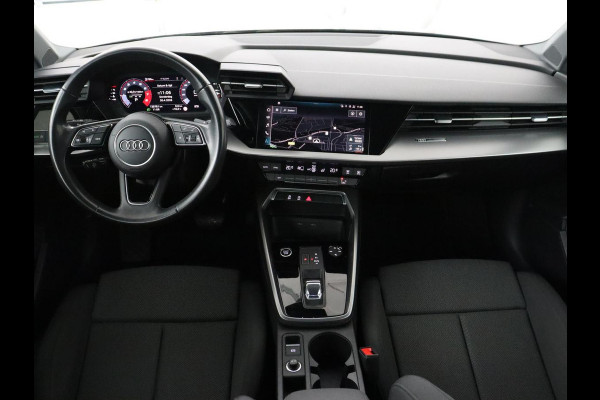 Audi A3 30 TFSI Advanced edition | Sportstoelen | Carplay | Virtual Cockpit | Climate control | Full LED | Navigatie | Cruise control | Parkeerhulp | Bluetooth
