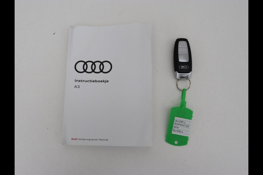 Audi A3 30 TFSI Advanced edition | Sportstoelen | Carplay | Virtual Cockpit | Climate control | Full LED | Navigatie | Cruise control | Parkeerhulp | Bluetooth