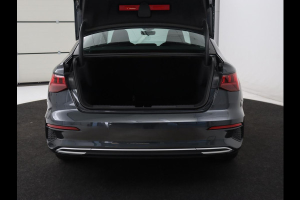 Audi A3 30 TFSI Advanced edition | Sportstoelen | Carplay | Virtual Cockpit | Climate control | Full LED | Navigatie | Cruise control | Parkeerhulp | Bluetooth