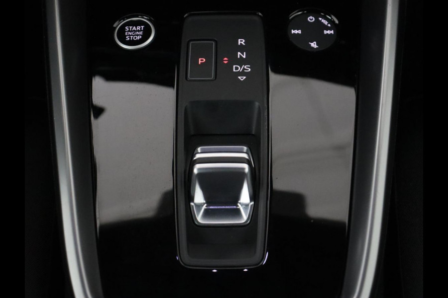 Audi A3 30 TFSI Advanced edition | Sportstoelen | Carplay | Virtual Cockpit | Climate control | Full LED | Navigatie | Cruise control | Parkeerhulp | Bluetooth