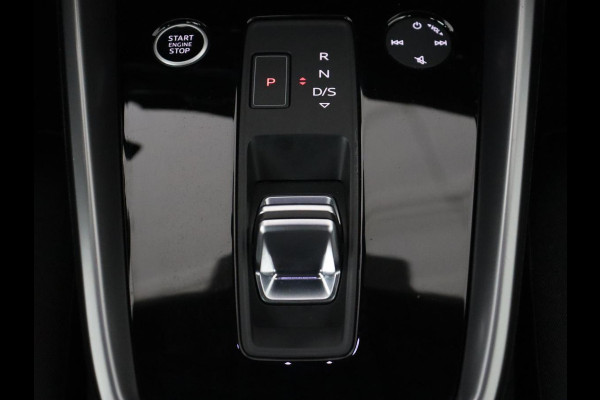 Audi A3 30 TFSI Advanced edition | Sportstoelen | Carplay | Virtual Cockpit | Climate control | Full LED | Navigatie | Cruise control | Parkeerhulp | Bluetooth