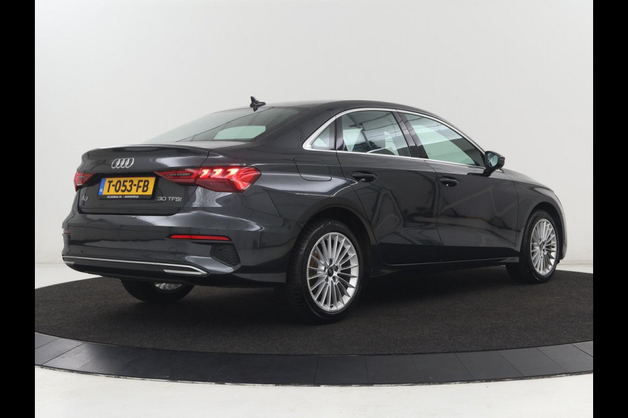 Audi A3 30 TFSI Advanced edition | Sportstoelen | Carplay | Virtual Cockpit | Climate control | Full LED | Navigatie | Cruise control | Parkeerhulp | Bluetooth
