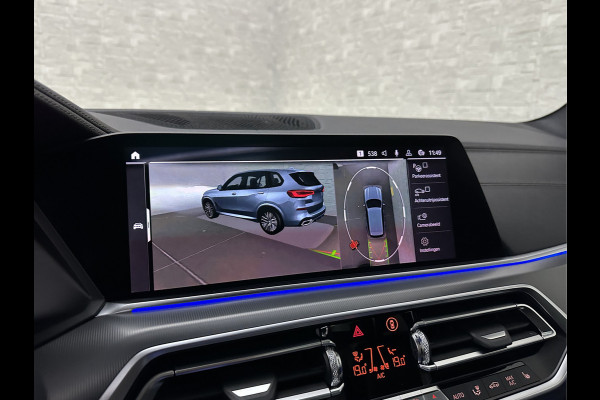 BMW X5 xDrive40i M-Sport | Panorama | 360 Camera | ACC | Laser-LED | Head-Up | Harman-Kardon | Trekhaak | Keyless-Entry | 22 inch | Memory | Leder | Carplay | Dealer Onderhouden | ISO-Glas | Sfeerverlichting | Draadloos Laden |