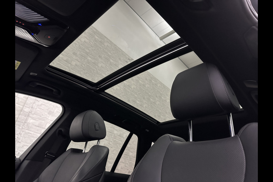 BMW X5 xDrive40i M-Sport | Panorama | 360 Camera | ACC | Laser-LED | Head-Up | Harman-Kardon | Trekhaak | Keyless-Entry | 22 inch | Memory | Leder | Carplay | Dealer Onderhouden | ISO-Glas | Sfeerverlichting | Draadloos Laden |