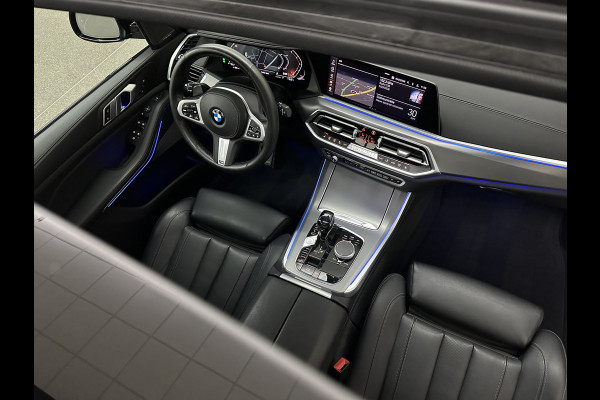 BMW X5 xDrive40i M-Sport | Panorama | 360 Camera | ACC | Laser-LED | Head-Up | Harman-Kardon | Trekhaak | Keyless-Entry | 22 inch | Memory | Leder | Carplay | Dealer Onderhouden | ISO-Glas | Sfeerverlichting | Draadloos Laden |