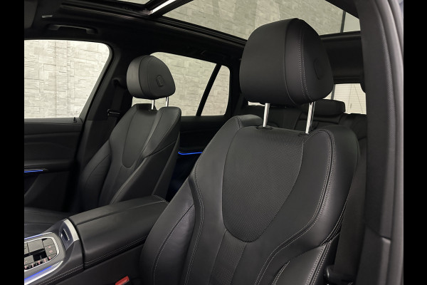 BMW X5 xDrive40i M-Sport | Panorama | 360 Camera | ACC | Laser-LED | Head-Up | Harman-Kardon | Trekhaak | Keyless-Entry | 22 inch | Memory | Leder | Carplay | Dealer Onderhouden | ISO-Glas | Sfeerverlichting | Draadloos Laden |