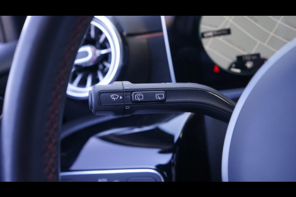 Mercedes-Benz A-Klasse 200 AMG AUTOMAAT-CLIMA-CRUISE-MBUX-NAVIGATIE-PANORAMA-STOELVERWARMING