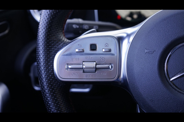 Mercedes-Benz A-Klasse 200 AMG AUTOMAAT-CLIMA-CRUISE-MBUX-NAVIGATIE-PANORAMA-STOELVERWARMING