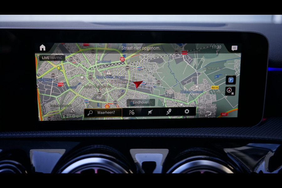 Mercedes-Benz A-Klasse 200 AMG AUTOMAAT-CLIMA-CRUISE-MBUX-NAVIGATIE-PANORAMA-STOELVERWARMING