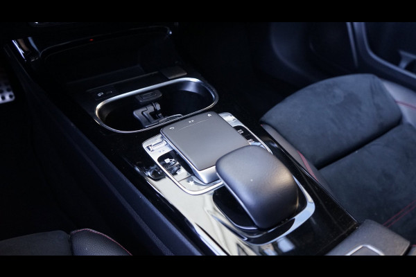 Mercedes-Benz A-Klasse 200 AMG AUTOMAAT-CLIMA-CRUISE-MBUX-NAVIGATIE-PANORAMA-STOELVERWARMING