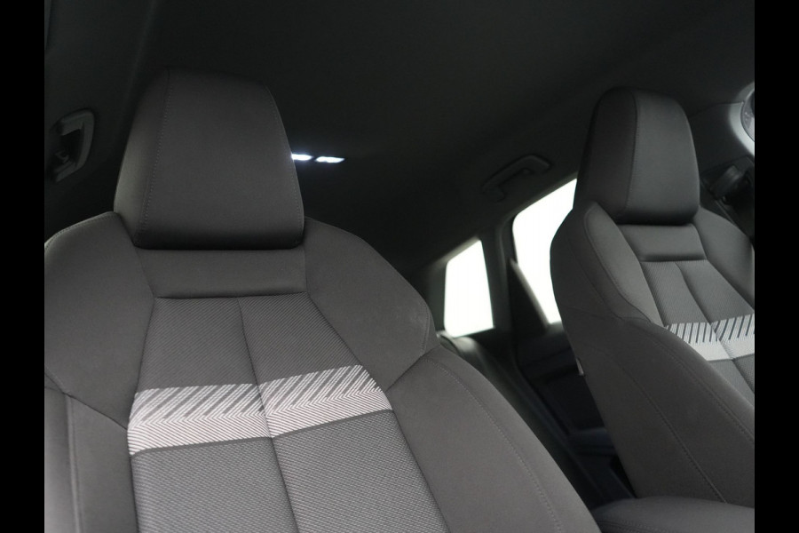 Audi Q4 e-tron 35 Edition 55 kWh 170pk Dealer O.H. | Sportstoelen Verwarmd | Navigatie Full Map | Virtual Cockpit | DAB |