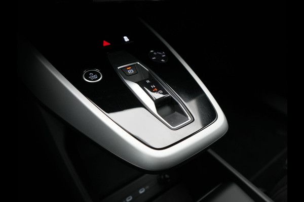 Audi Q4 e-tron 35 Edition 55 kWh 170pk Dealer O.H. | Sportstoelen Verwarmd | Navigatie Full Map | Virtual Cockpit | DAB |